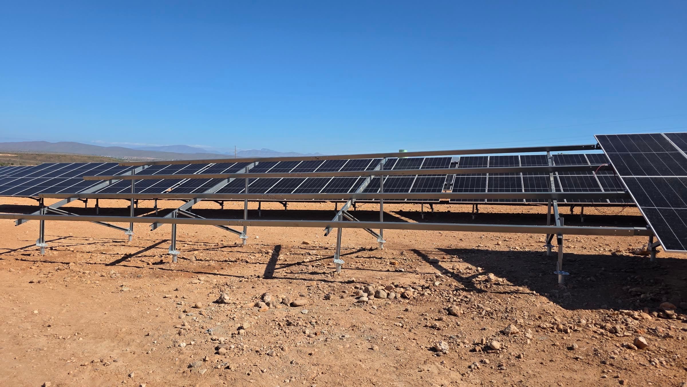 Industrial plant: Ground-mounted array